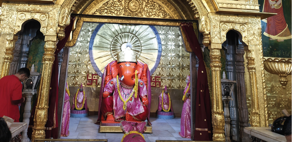 Glimpse of a temple, delhi to jaipur